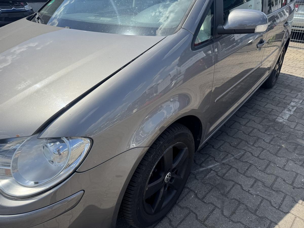 VW Touran 1T original Kotfl&uuml;gel vorn links LD7S Graumetallic Facelift Bj.2008